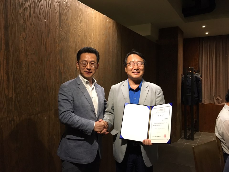 출판철학연구회 윤세민 연구회장.jpg